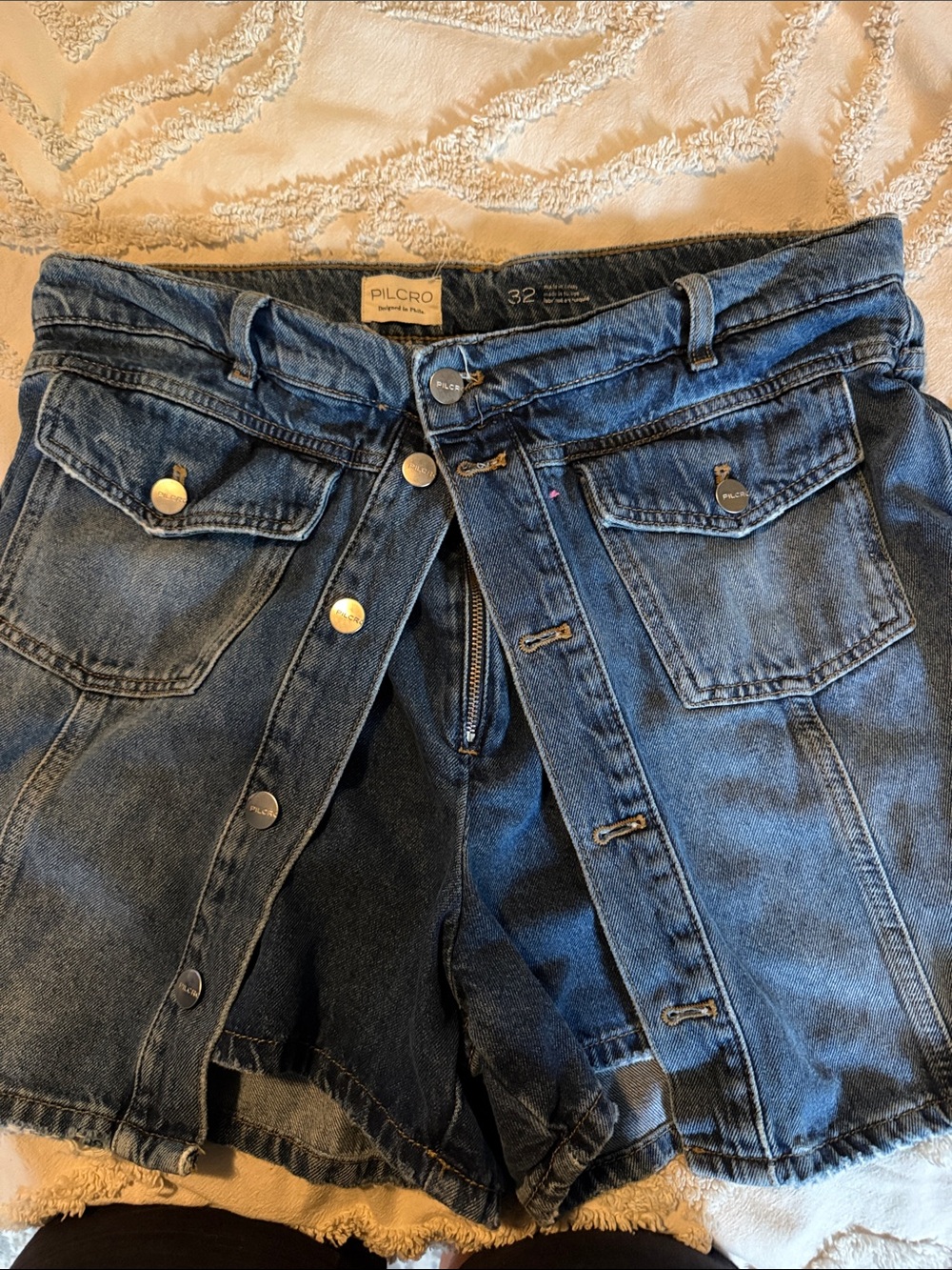 Pilcro Women's Blue Denim Button-Front Shorts
